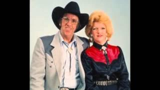 COUNTRY! - JERRY & DEBBIE HATTON: He's A Good Ole Boy (1994)