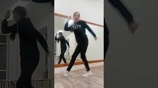 Mona,  Гио Пика - Бабочка - танец - katyusha_dance #shuffle #dance #shorts