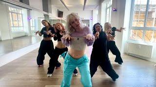 Naomi Jon - MANTRA dance practice