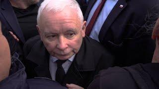 Kaczyński kontra wieniec. Dogrywka dla prezesa.