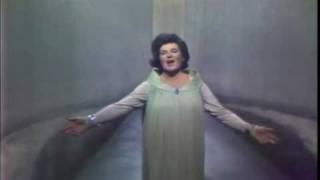 Birgit Nilsson sings "Dich Teure Halle" from Tannhauser