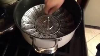 How to use a steaming basket