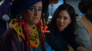 Jessica Judges a Halloween Costume Contest - Fresh Off the Boat