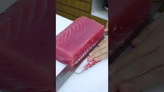 The chef cuts the giant tuna Hoshi Phan  #shorts #Hoshiphan #sashimi