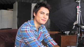 KIOWA GORDON Talks about his Experience With Girls!