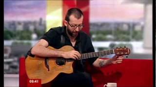 JOHN GOMM   Interview  [ subtitled ]