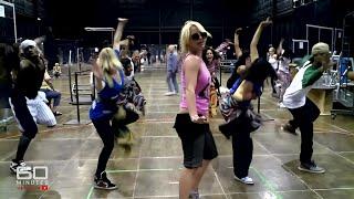 Britney Spears - Me Against the Music (Bollywood Remix - The Circus Tour Rehearsal)