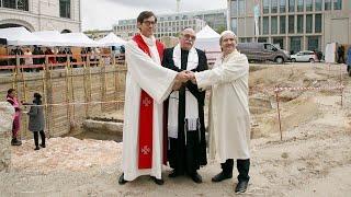 Grundstein für interreligiöses Gotteshaus in Berlin gelegt