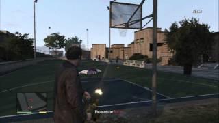 Grand Theft Auto V - The Third Way: Kill Harold "Stretch" Joseph (Basketball Court), Michael Minigun