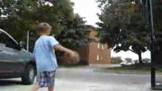 Kidrauhl - Justin Bieber Doing BasketballSoccer Tricks