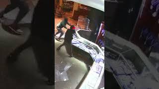 Jewelry store robbery caught on camera at mall in Greece, New York