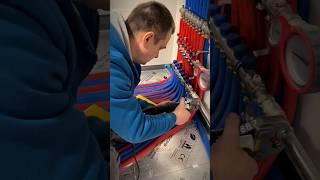 Монтаж котельной в загородном доме. Трубы из нержавейки на пресс Viega. #отопление #стройка