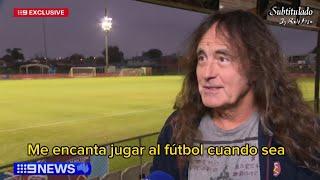 Steve Harris de Iron Maiden Juega Fútbol en Perth, Australia | Noticia por 9 News Perth