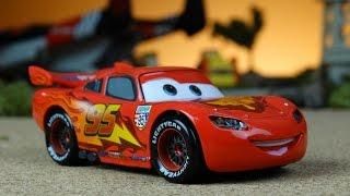 Disney CARS Toys Movies - Lightning McQueen is Back!