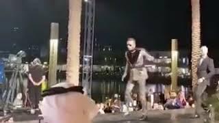 سقوط محمد رمضان على المسرح