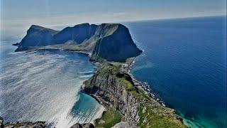 Hiking on Værøy, Lofoten.