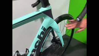 Bianchi Rennrad OLTRE RACE 105 DI2 12SP 2024 - Review by Servizio Corsa