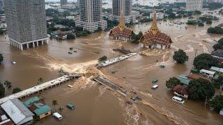 Today in Thailand! Flash floods turn streets into rivers, flooding in Nakhon Si Thammarat