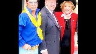 Mayor Carolyn Goodman and Jesse Garon as Elvis in HELLDORADO PARADE  2015