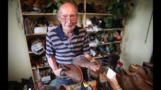 The man who is the oldest shoemaker in Poland