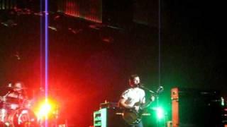 Taper Jean Girl - Kings of Leon (Tour 2009: San Francisco)