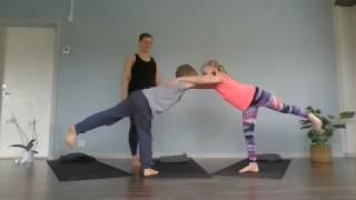 Familjeyoga Djungeltema barnyoga yogasaga djungelyoga