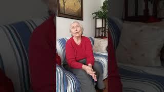 Баба Славка пее "Облаче ле бяло"