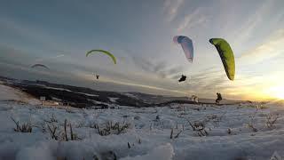 Soaren mit Freunden am 08.12.2020 abends am Südhang auf der Wasserkuppe