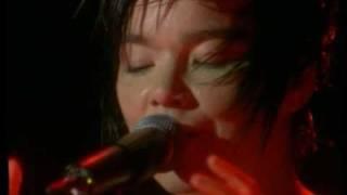 Björk - Violently Happy