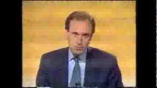 Vintage analogue DXTV - Thames news read by Robin Houston - received during tropo - July 3rd 1991