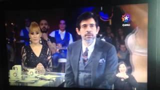 Okan Bayülgenin Programı Dada da Soyunarak Eylem Yapan Kadın