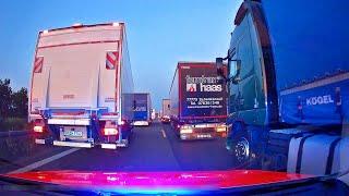 [INSIDE VIEW!] SCHLECHTE RETTUNGSGASSE in BAUSTELLE - MTD auf Einsatzfahrt über die Autobahn