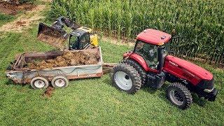 Spreading Manure with the CASE Magnum 210