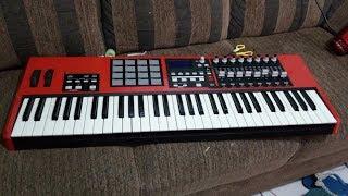 CONTROLADOR AKAI MPK61 - RED