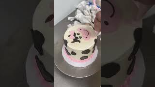 #Spent the morning doing these fun cakes! Which one is your favorite! #bakerylife #bloompartner #Blo