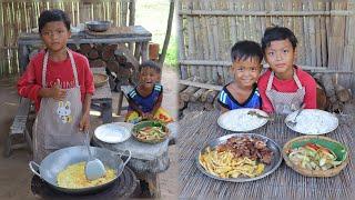 Little Chef 2 Brother cooking food for diner from Rural life village