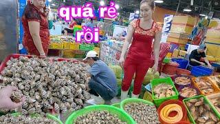 Mùa tôm và loại ốc này vào mùa rất rẻ?