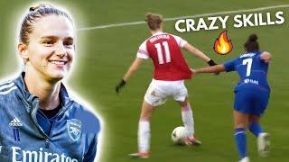 Vivianne Miedema Just Dances with Defenders!