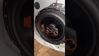 SOM AUTOMOTIVO NO NOVO NISSAN KICKS COM JBL MULTISYSTEM 6 POLEGADAS TOCANDO NAS PORTAS!