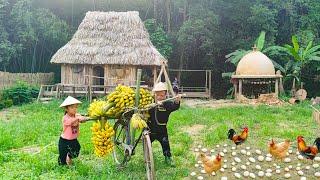 Dwarf Family Harvesting Bananas & Chicken Eggs | Primitive survival skills.