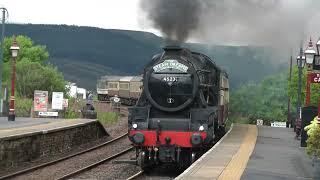 45231 Sherwood Forester at Garsdale Northbound with Steam Dreams Crewe-Carlisle on 15 July 2023.