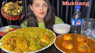 Eating Homemade Hyderabadi Chicken Biryani, Egg Masala Curry, Raita, Salad, Cold Drink - ASMR