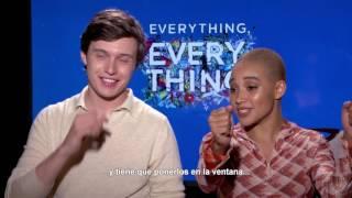 TODO TODO - Entrevista a Amandla Stenberg & Nick Robinson - Oficial Warner Bros. Pictures