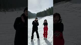 雪场舞蹈速成班！ #虞书欣 #林一