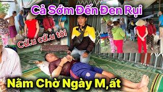 Ai Cũng Đến Xem Chú Nằm Ở Đây