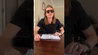 Johnny's life is like a musical - FUTURE RADIO