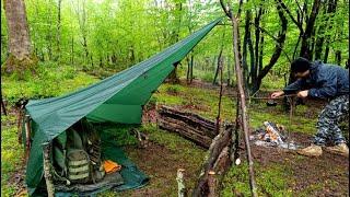 2 days of camping in the rain - Building a shelter - rainy night