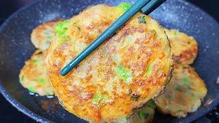 Potato cakes are simple and delicious. They are nutritious, soft and glutinous.