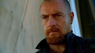 Black Sails  4x8 Flint tells the tale of skeleton island