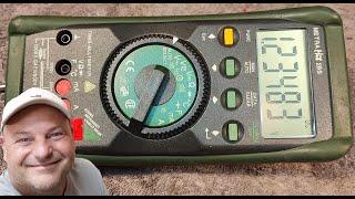 Metra HIT 28S 5 digit handheld multimeter high performance